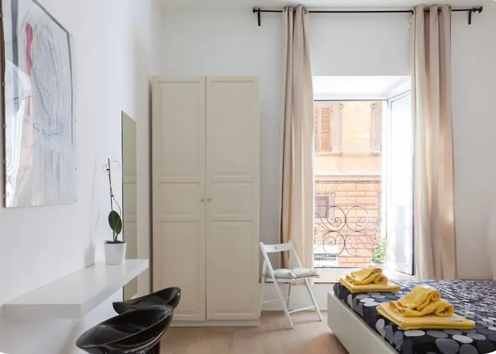 Elegant With Private Bathroom Homestay