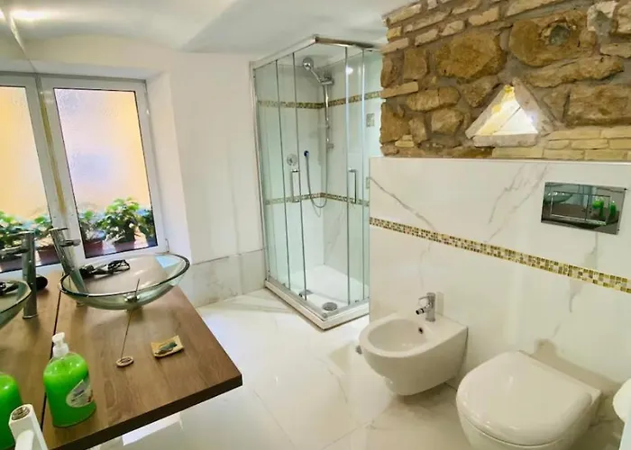 Elegant With Private Bathroom *