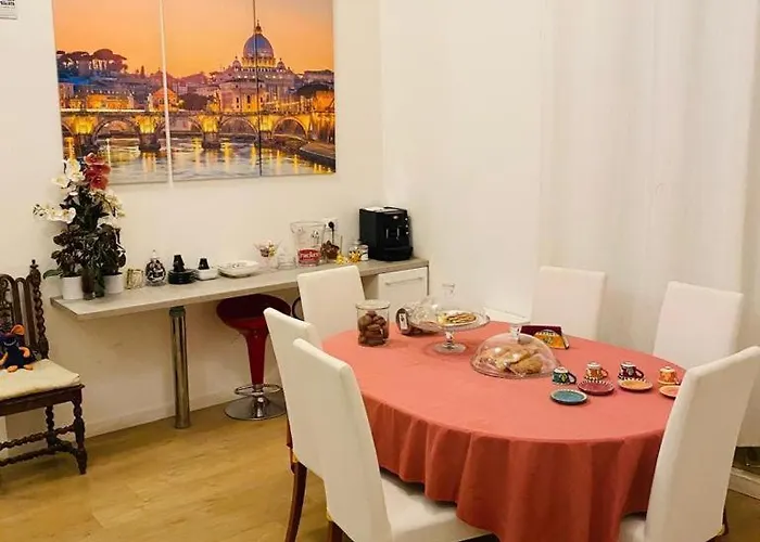 Elegant With Private Bathroom Rome
