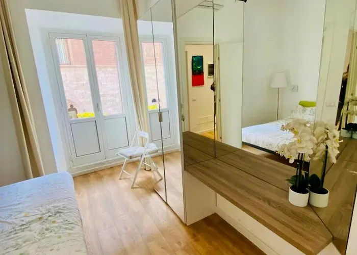 Homestay Elegant With Private Bathroom